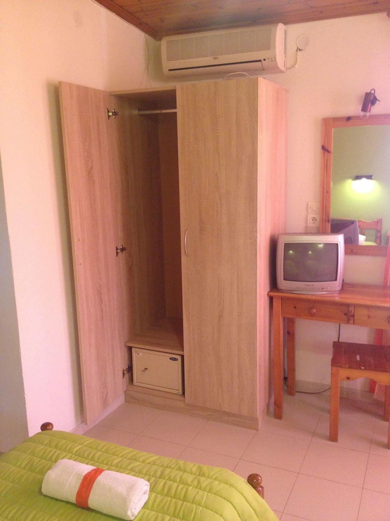 Ionian Breeze Apartments Kávos Екстериор снимка